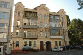 *Kiev 2Rooms White Apartment
